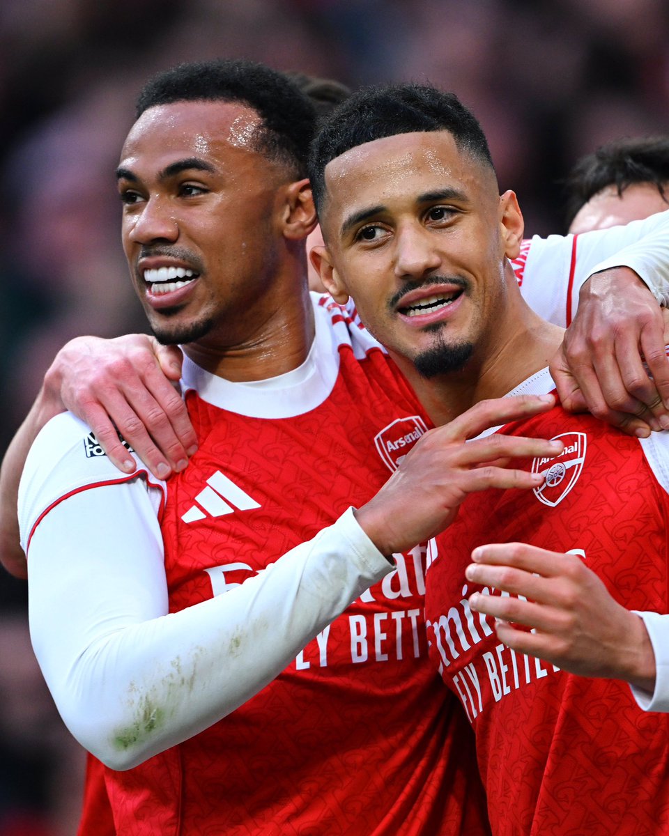 Throwback Arsenal tweet media