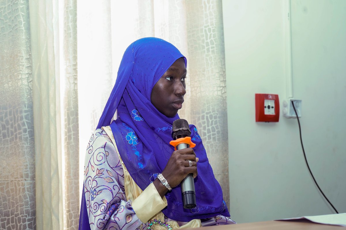 MahtarMbow's tweet photo. [#SOUTENANCE] Mme Ndèye Aminata FALL (#DSTAAN) – Technologies Alimentaires Durables) a soutenu son mémoire d’Ingénieur de Conception sur la qualité de l’eau minérale (cas SODECA). Félicitations à la nouvelle ingénieure ! 🎓 #UAM #PolytechDiamniadio https://t.co/6T3oto0ETe