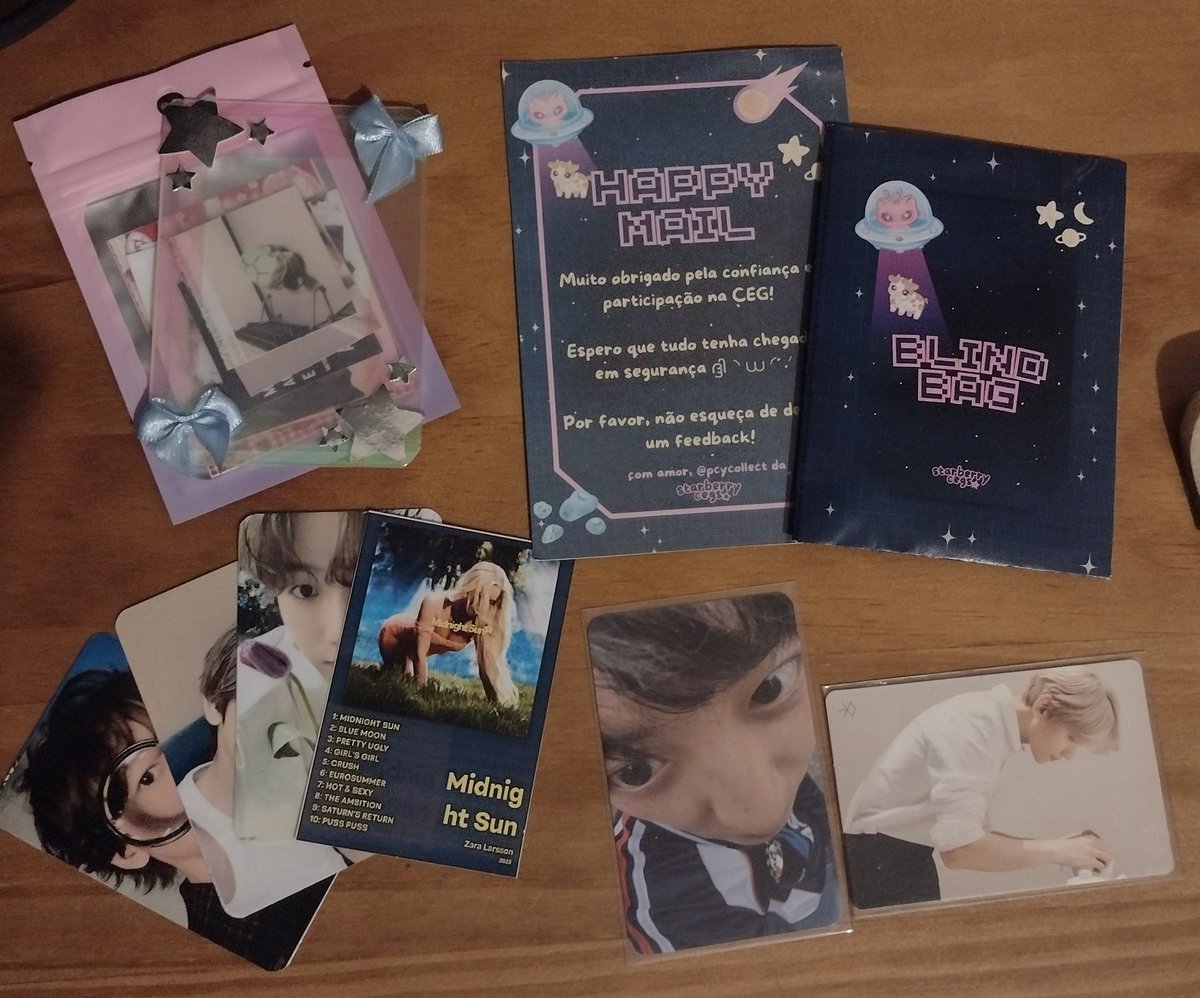 unicornnins's tweet photo. Hoje chegou esse mail mais que perfeito da @pcycollect amei os mimos, amei a embalagem, amei o toploader decorado, feedback super positivo 💕💕💕 https://t.co/0A1hIA60UL