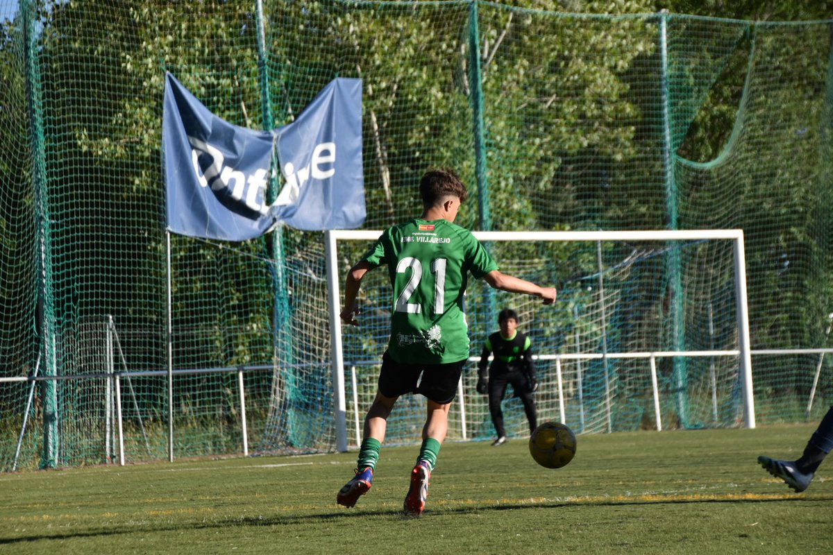 emfvillarejo's tweet photo. 💚 EMF. VILLAREJO 💚

🟢⚪️TORNEO F11 FUENTIDUEÑA CUP CADETE "A"

Galería 📷 . . .

⭐️Temp. 2025/26⭐️
⭐️Sábado 16 De Mayo.
⭐️Campo : Justo Terres "Fuentidueña De Tajo"
⭐️Preferente Cadete

Campeones 🥇🏆⚽️✅️

#JuntosSomosFuertes
#OrgulloVerdiBlanco https://t.co/wLPw5CnxSd