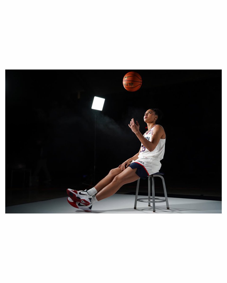 AzziReport's tweet photo. Some new photos from Azzi’s final UCONN media day🐺 https://t.co/iw7rmp5982