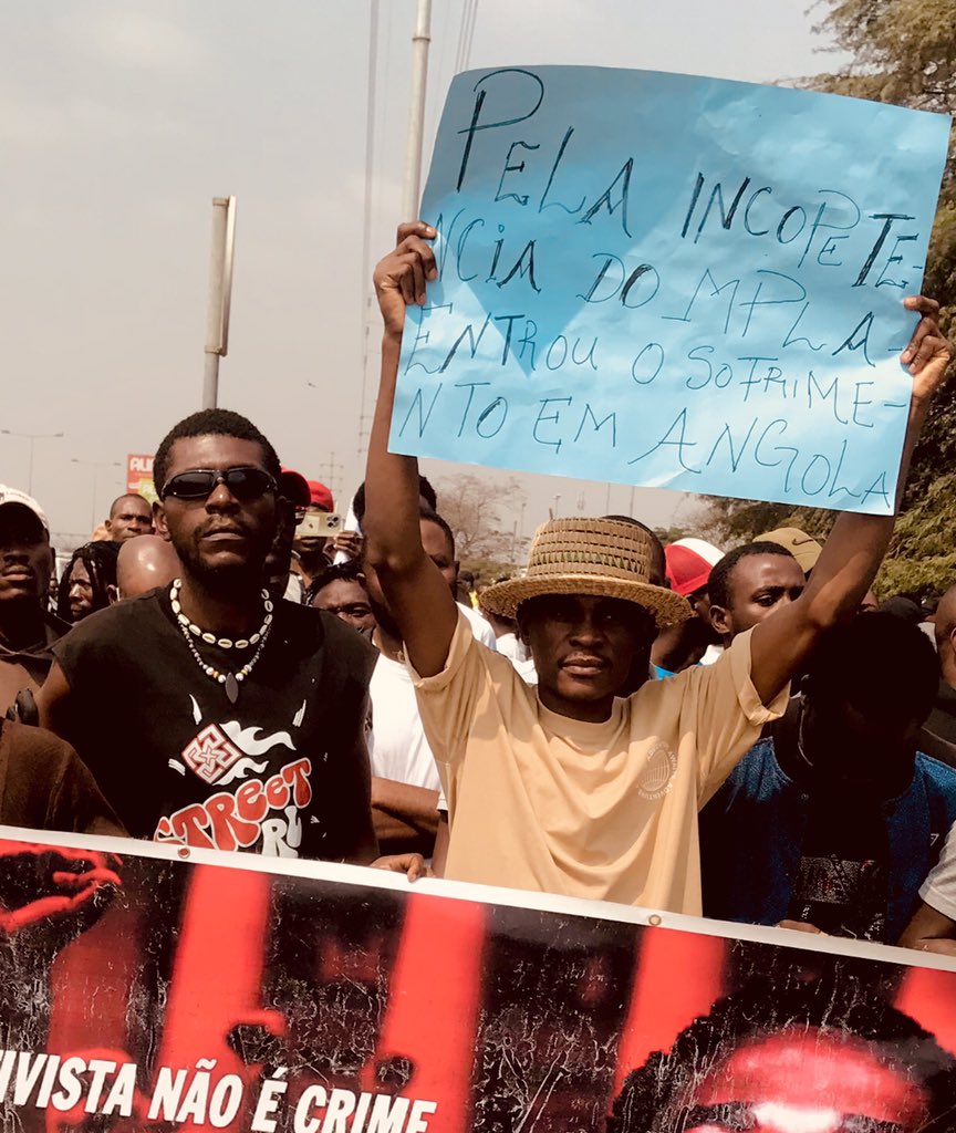 Donnner2's tweet photo. 🇦🇴🇦🇴🇦🇴🤍🏴‍☠️ https://t.co/QeAZ3yy2di