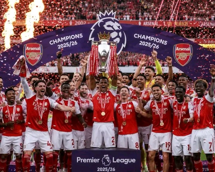 AdvMatata's tweet photo. Tangu udogo wangu nimekua shabiki mkubwa wa Arsenal. Ilipofika mwaka 2015 vipigo vilizidi nikamua ili nisipate "pressure"  niliapa kutokuangalia mechi yoyote ya Arsenal mpaka siku itakapochukua ubingwa tena.

Hatimaye leo ile siku imefika. Hakika hii ilikuwa ni "the long wait"

We are the champion 🏆