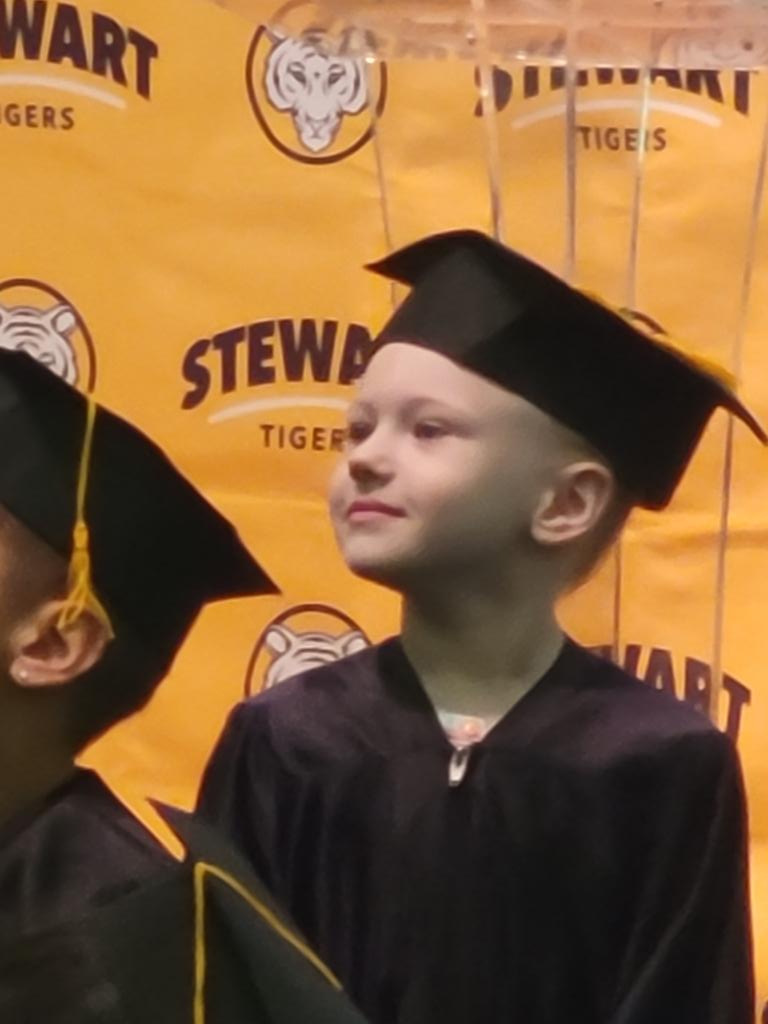 ViciousPrick's tweet photo. //Yup. That happened. ##PrincessPaisley is a kindergarten graduate! @NessVicious almost didn't cry! (If you're friends with us on FB, more pics there.) https://t.co/DTOebeZBs5