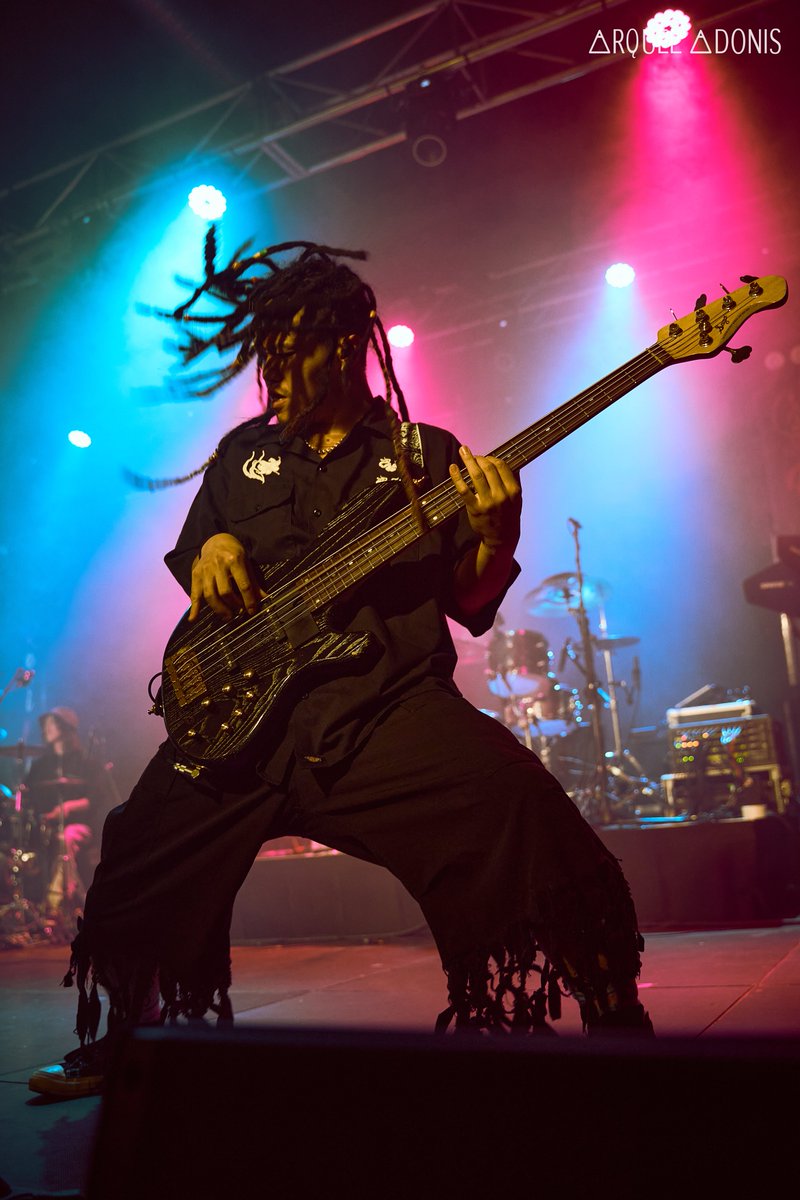 nippongaku's tweet photo. KNOSIS live in Madrid. 🔥
One of the wildest moments of the night.
2/2

📸：@arqueladonis 
@knosis_official @ryokinoshita___ https://t.co/DQAepW4gsV