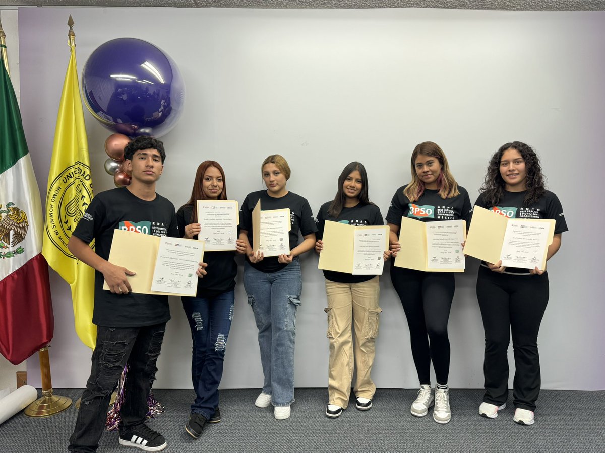 UDEMHealth_BPSO's tweet photo. La formación de CHAMPIONS impulsa el cambio, la colaboración y la excelencia en enfermería, concluimos esta formación siendo ahora +100 CHAMPIONS Académicos🏆 Excelente equipo México✨🇲🇽 #BPSO @RNAO @DorisGrinspun https://t.co/rCXPqr6qCV