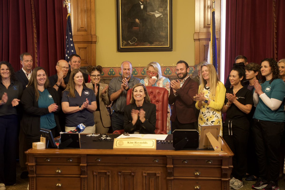 Gov. Kim Reynolds tweet media