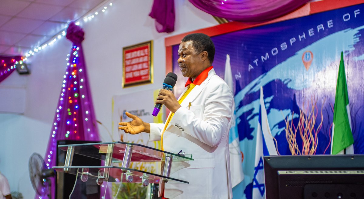 Victorylife27's tweet photo. FIRE ON YOUR FAMILY ALTAR 
The altar affects what happens in your life. The altar you serve determines your longevity, your work, your business, your career, your productivity, your security, your human capital assets, your health, and your wellness.
https://t.co/zWKhQdNC08 https://t.co/Q1oUCtNKa6