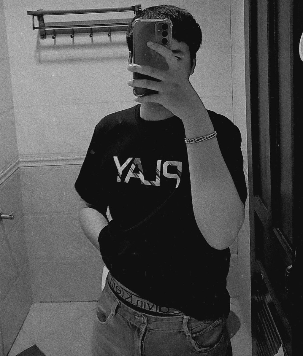 APCH∞•°∆ tweet media