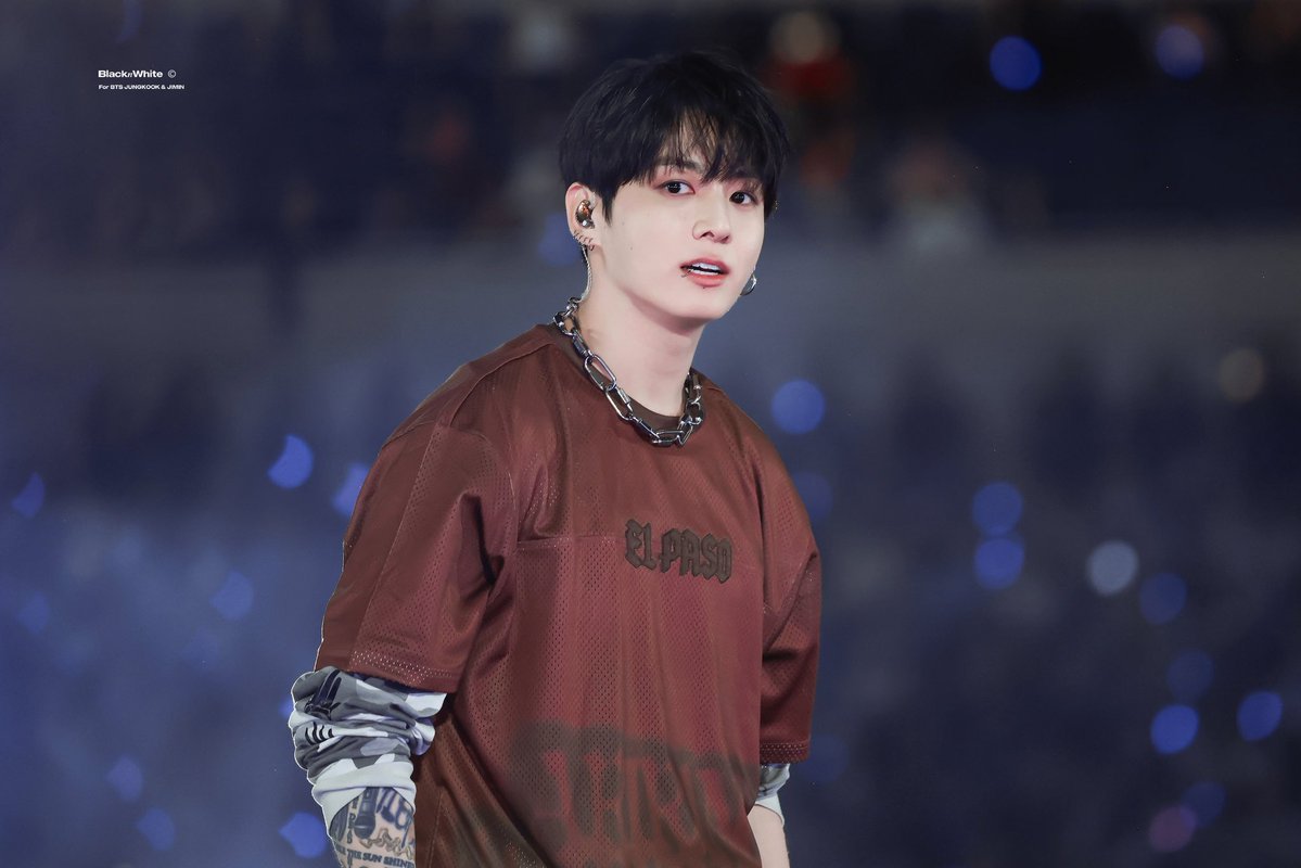 𝐉𝐊 tweet media