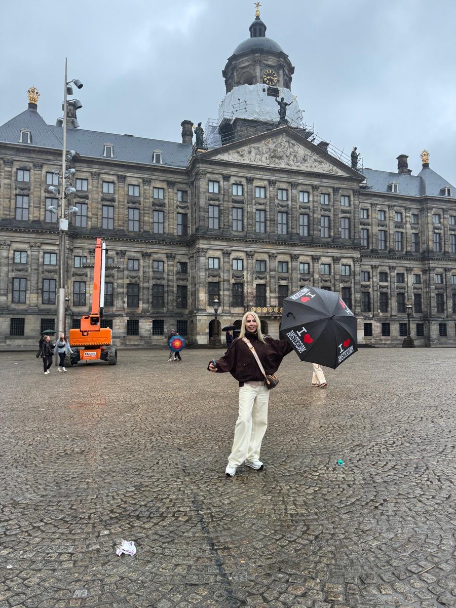 NaciyeBul's tweet photo. 🥰🥰🥰#amsterdam https://t.co/0CJ3Ygb78t