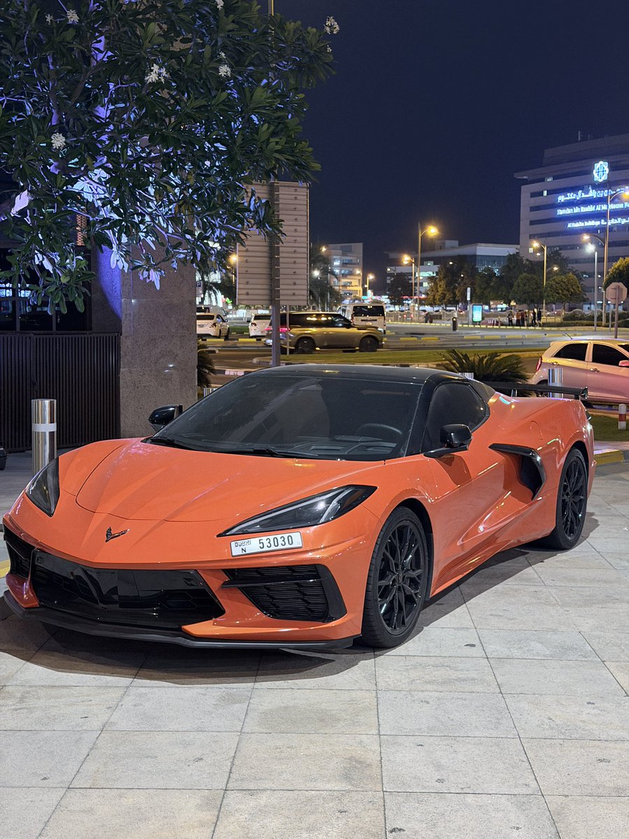 7_figured's tweet photo. #corvette #dubai #crownplaza https://t.co/ZBUB2wlEV5
