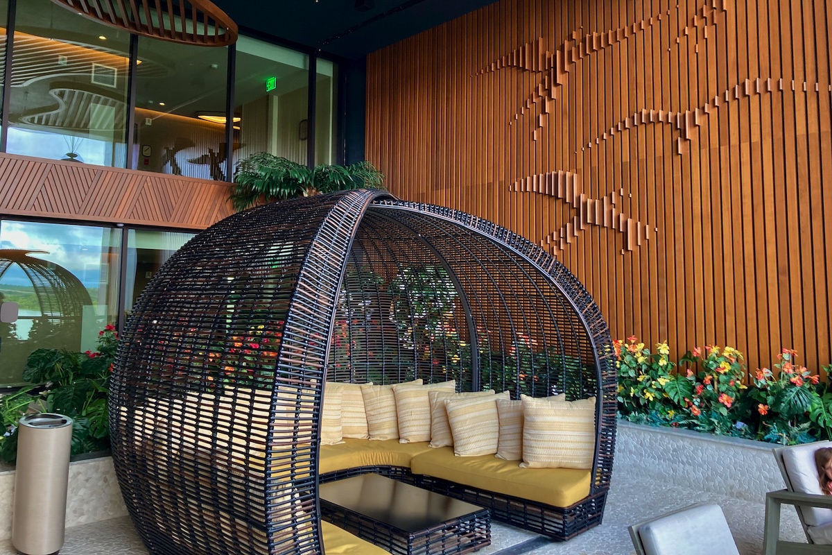 DVCNews's tweet photo. Polynesian Island Tower Special Planned for Disney+: Next month, Disney's streaming video service will introduce a behind-the-scenes look at one of the newest Disney Vacation Club resorts.  https://t.co/caGG6Ooshz https://t.co/dgCjXIl8U5