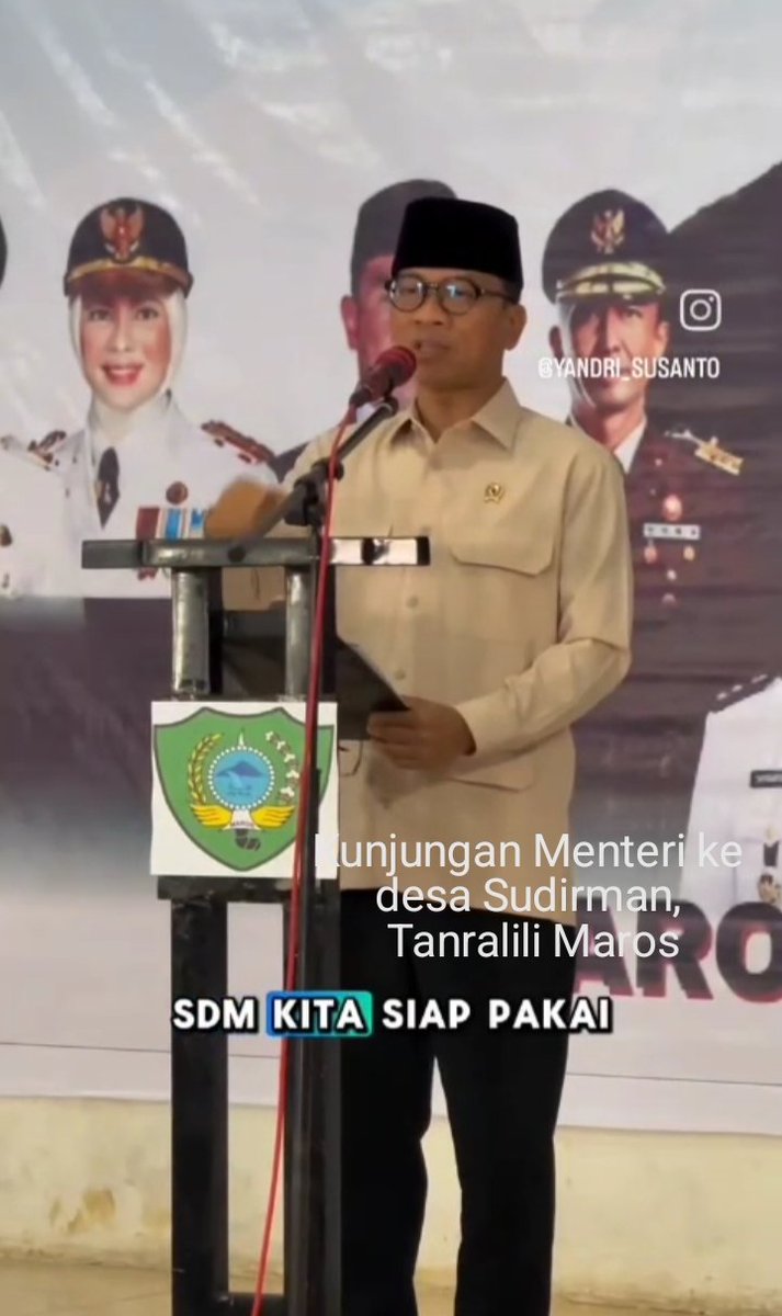 HayatiSaidah's tweet photo. Kunjungan Menteri Desa ke Desa Sudirman, Tanralili, Maros untuk melihat Program Desa Bersih Narkoba
@YandriSusanto
@ARizaPatria
@MensetnegRI
#KementerianDesaPDT
#BPSDMKementerianDesaPDT
#MenteriDesaPDTBersamaDesaBersihNarkoba
#MenteriDesaPDTBersamaBUMDesa 
#kerjatppberdampak https://t.co/DeyYKUj1lE