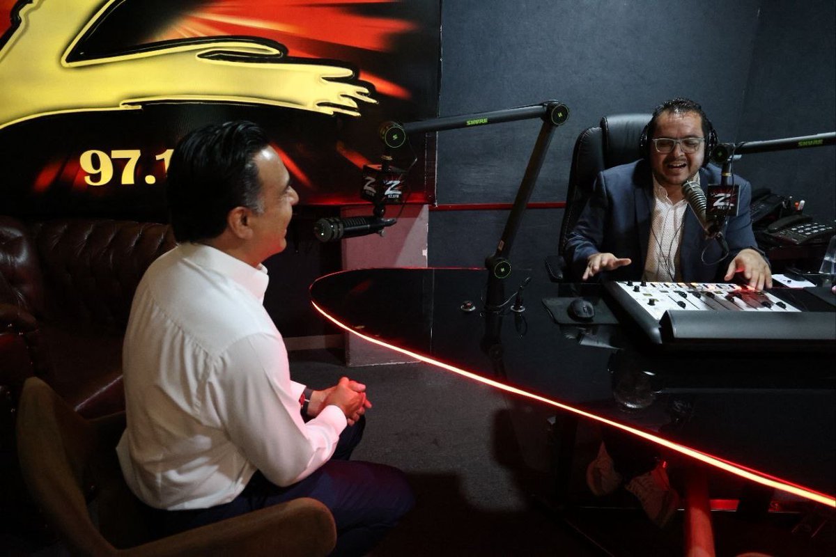LuisBNava's tweet photo. ¡Queremos que más mamás conozcan el programa Contigo y Tu Bebé y sepan cómo acceder a este apoyo! 

Por eso seguimos abriendo espacios de conversación para compartir esta nueva etapa con las jornadas bimestrales, acercar la información a más familias y facilitar a las mamás para que puedan recibir los beneficios del programa desde los primeros meses de vida de sus bebés.

¡Gracias a MIA y a La Zeta por compartir el espacio conmigo en su programa!