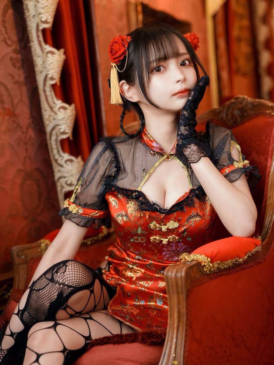 hayasemiru's tweet photo. チャイナドレスって素晴らしい https://t.co/SwDPrEwfKF