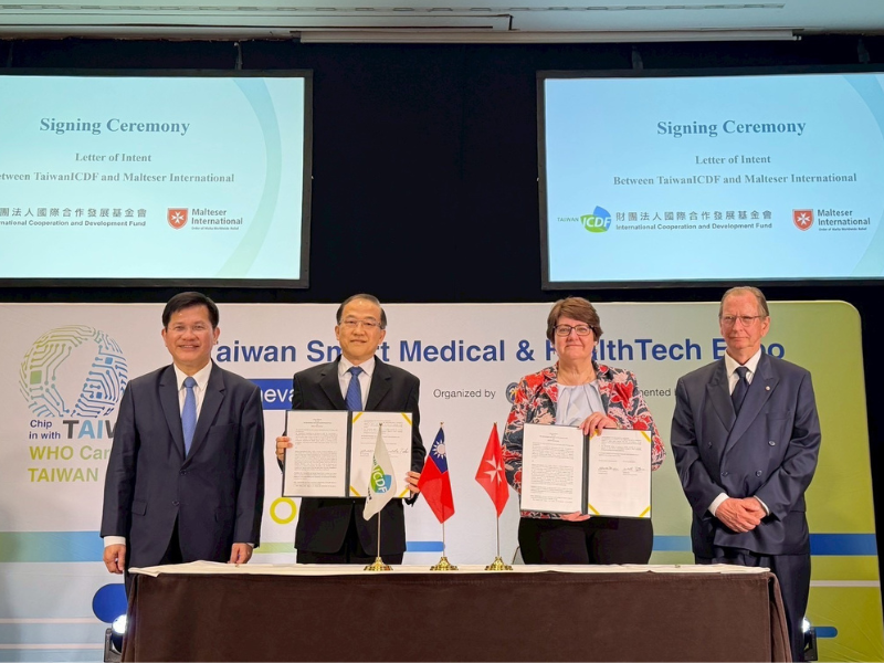 SiteTaiwanInfo's tweet photo. Le Fonds de coopération internationale &amp; de développement de #Taiwan a signé le 17 mai à Genève une lettre d'intention avec @MalteserInt, corps international d’aide humanitaire de l'@ordredemalte, en vue d'une aide humanitaire en #Ukraine.

▶️https://t.co/EBhtyyaWKS

📸TaiwanICDF https://t.co/ojGsdyJkv5