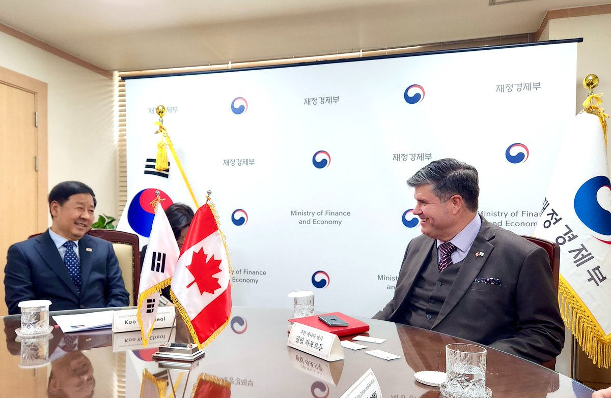 Canada en Corée tweet media