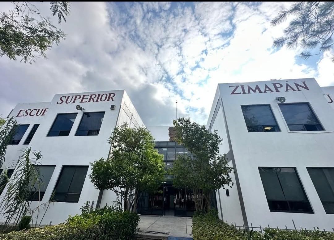 CEdeMineriaMX's tweet photo. 👷♀️👷♂️ Visita a la Escuela Superior de Zimapán de la Univerdad Autónoma del Estado de Hidalgo ✅ #EscuelaSuperiorDeZimapán #ESZI #UAEH #Zimapán #Hidalgo # #ComitéEducativodeMineríaMéxico 🇲🇽 https://t.co/dzz45Z3tDO