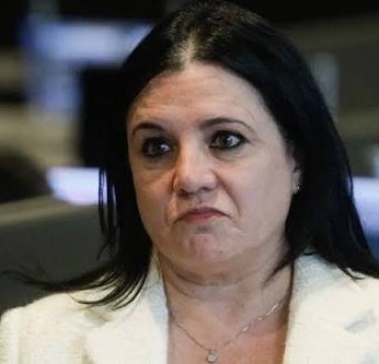 huevussedientus's tweet photo. Cuando te echan de la pega.
Pero mañana es el Día del Borracho.
#CambioDeGabinete https://t.co/Qb1pF5zpTL