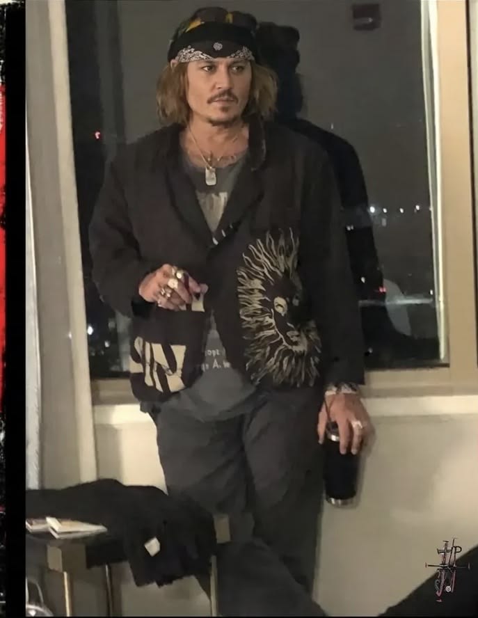 Johnny Depp Love tweet media