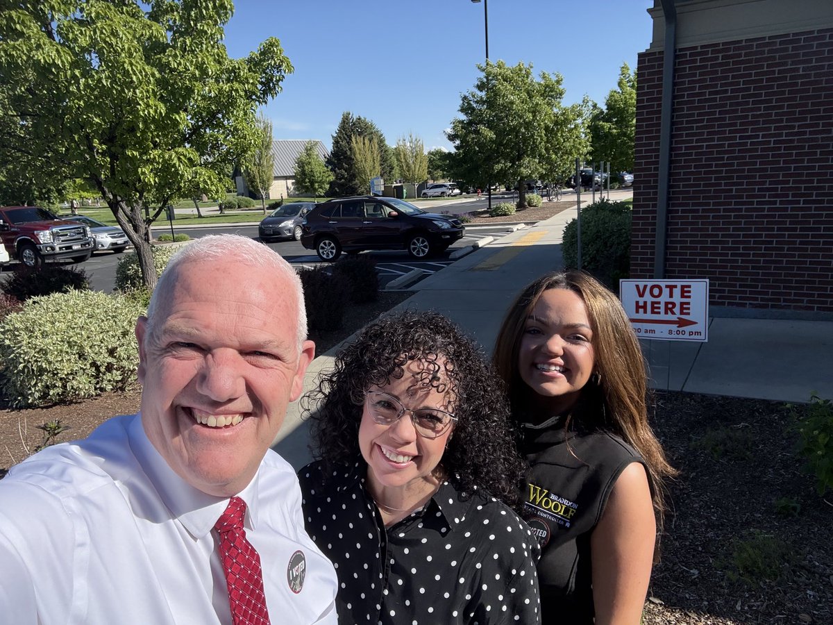 bwoolf91's tweet photo. There’s still time to make your voice heard in the Idaho Primary Election! 🗳️ Head to https://t.co/pWFbrIQ7ps to find your polling place and see who’s on your ballot. 

Don’t wait - polls close at 8 pm local time tonight! https://t.co/ldKiEwFJwx