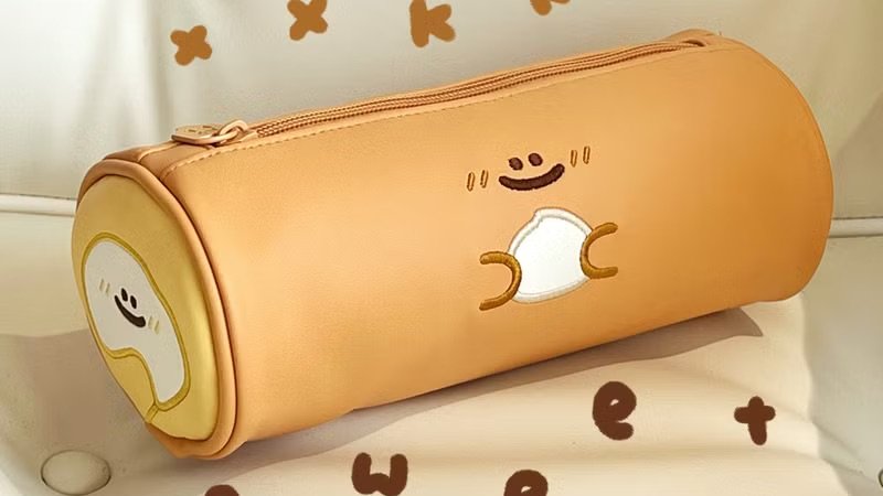 PinkoiJP's tweet photo. ロールケーキのポーチがかわいい…

1本丸ごとor輪切りタイプから選択可能です🧁詳しくはスレッドへ。 https://t.co/VFK1wf7jwe