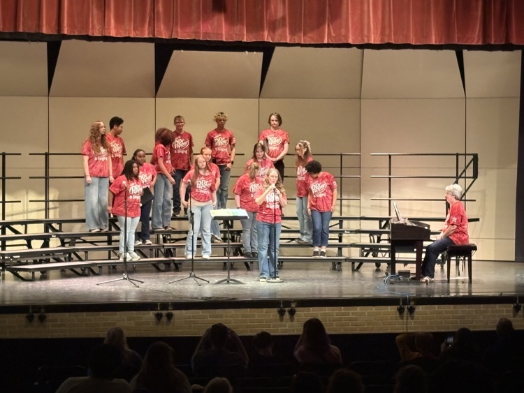 UTPanthers's tweet photo. Lots of awesome arrangements tonight!  #WeAreUT https://t.co/p1GCWMEzMv
