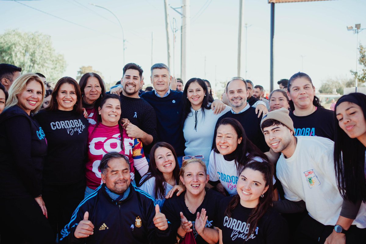 Dean_Rodrigo's tweet photo. En barrio El Quebracho, más de 3.000 vecinos y vecinas dejan atrás los pozos negros y comienzan una nueva etapa con cloacas y calles pavimentadas. Obras que hoy transforman la vida cotidiana del barrio, mejorando la salubridad, la circulación y generando mejores oportunidades https://t.co/eyO24w2jRr