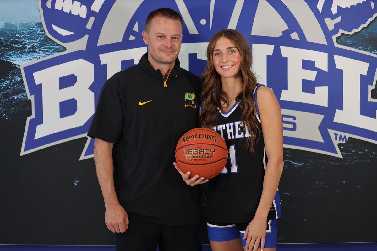 averiamstutz10's tweet photo. After a fun visit and conversation with Coach Polsgrove, I’m so grateful to have received a scholarship offer to play with @BUPilotsWBB at the next level! Thank you @CoachPolsgrove and @BU_CoachHawkins for this amazing opportunity! https://t.co/AZX9i9kAYP