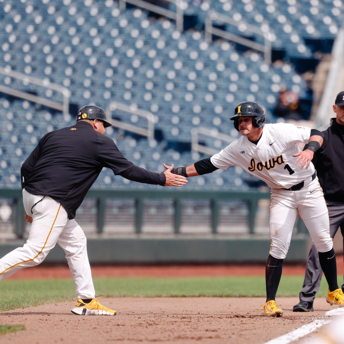 Iowa Baseball tweet media
