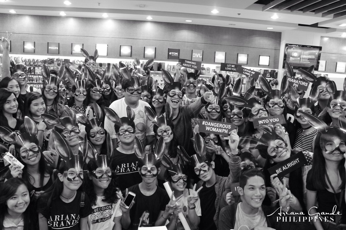 ArianatorsPH's tweet photo. 10 years ago, we organized the Philippine album launch of Dangerous Woman 🖤 Happy 10th anniversary #DangerousWoman! @TeamAriana https://t.co/48N4bhSUfS