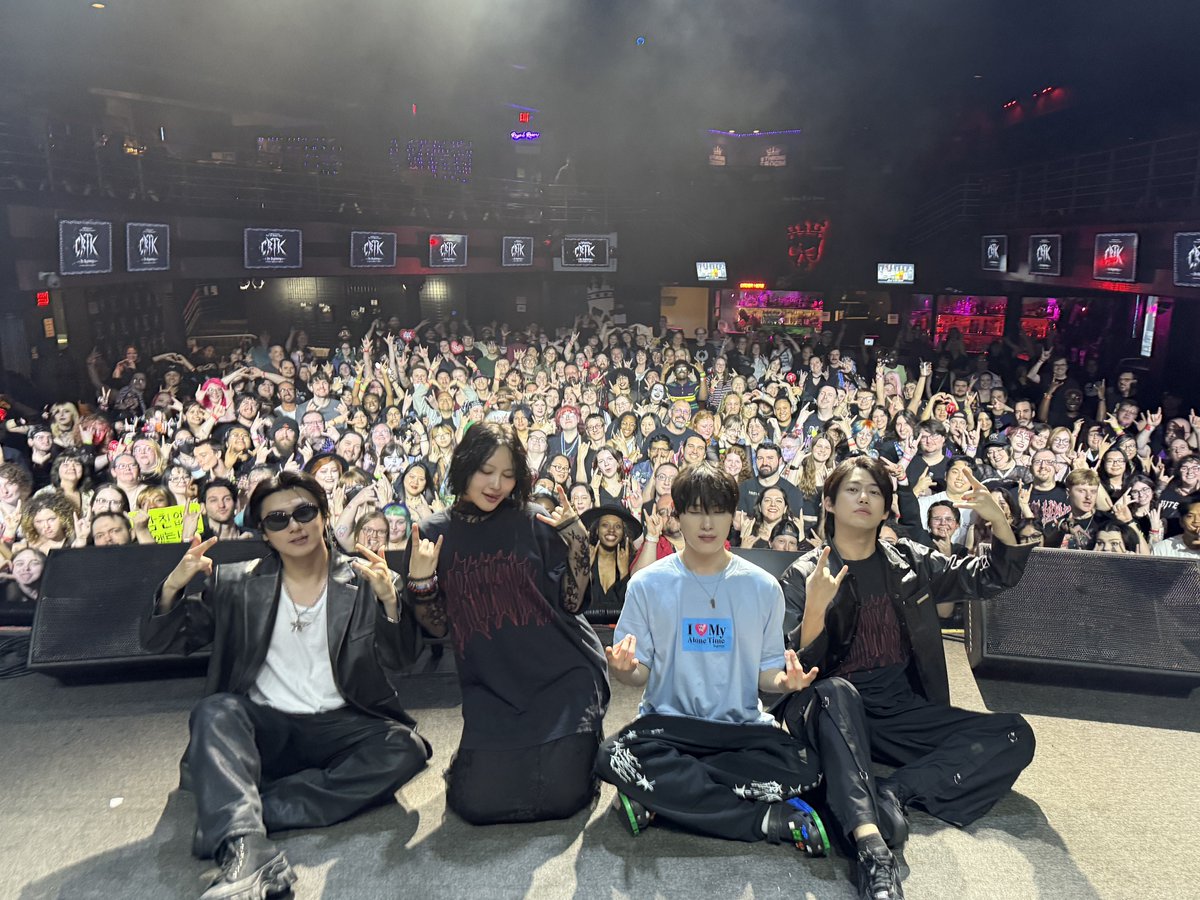 CRTK_official's tweet photo. ChRocktikal (크록티칼) The 1st World Tour [CRTK : The Beginning] in COLUMBUS 📸

#ChRocktikal #CRTK #크록티칼
#CRTK_WorldTour #CRTK_The_Beginning https://t.co/QJ61tTWdgx