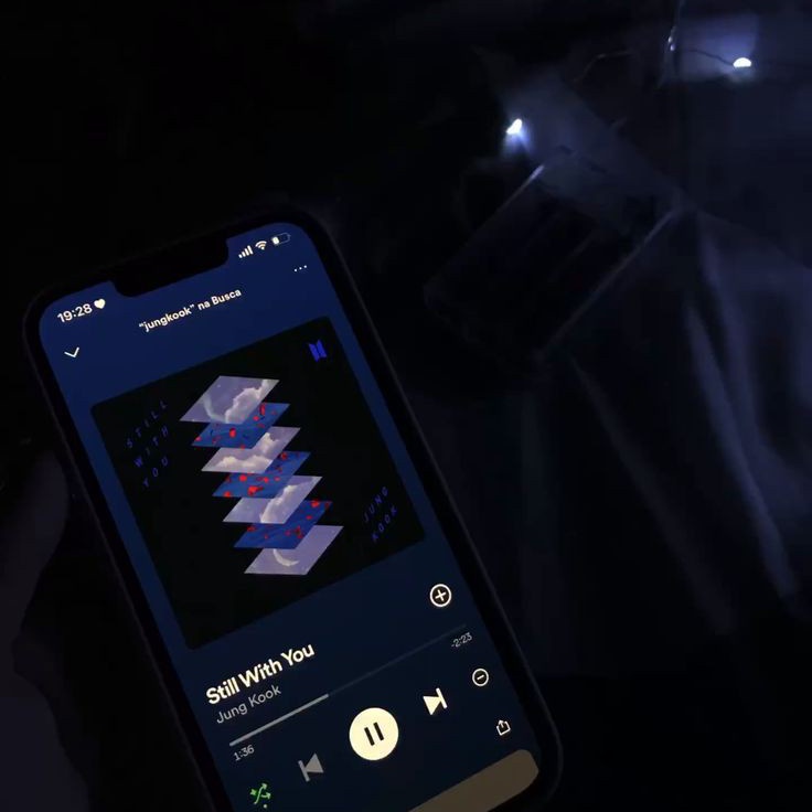 vgoldeeen's tweet photo. ☁︎‧₊˚ Still With You | #vkookau

Tras meses separados por la rutina, una canción grabada en secreto vuelve a unir a Taehyung y a Jungkook en un pequeño café de Seúl. https://t.co/NvDZY7U4Dn
