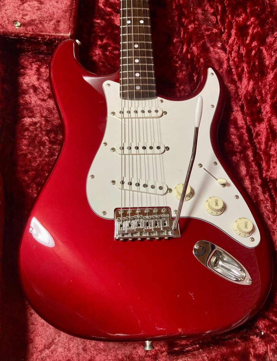 ☆本日の入荷☆ Fender Japan ST72-US ラージヘッド、3点止め