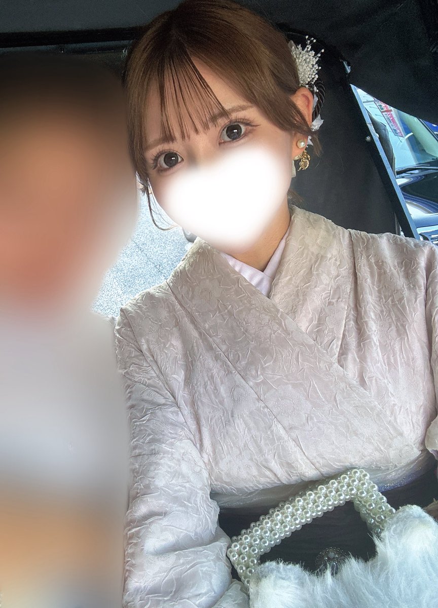 Ns8S42's tweet photo. 日本人なのでお着物が1番盛れますわ https://t.co/QlUygJRCoz