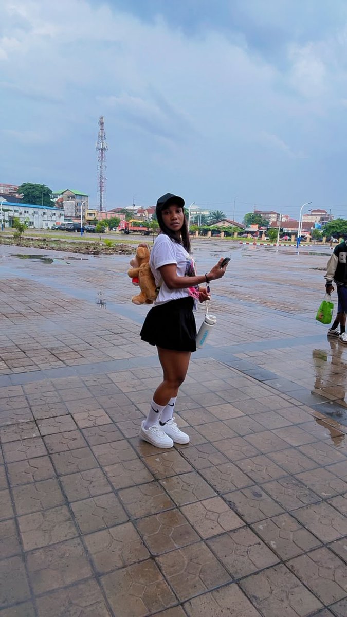 Florence shuwa danseuse professionnelle de F.G tweet media