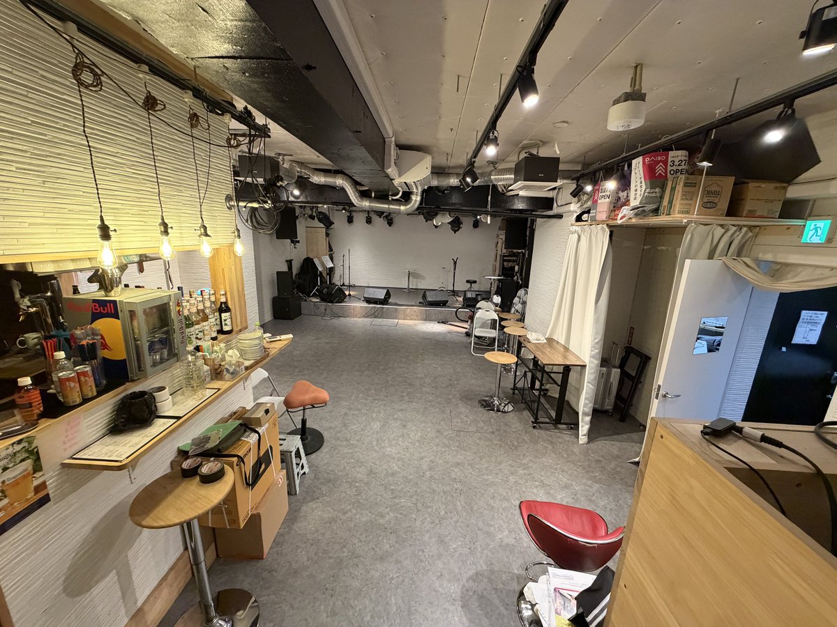 waiwaihall神保町 tweet media
