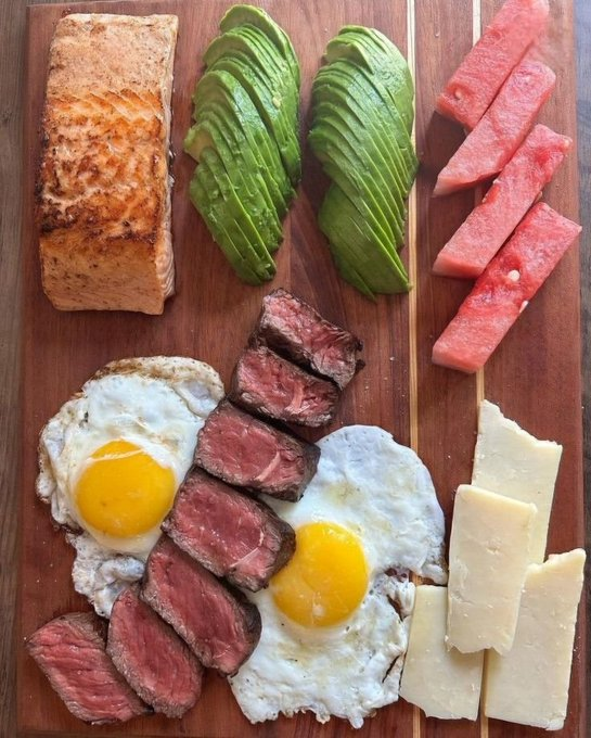 Carnivore Aurelius ©🥩 ☀️🦙 tweet media