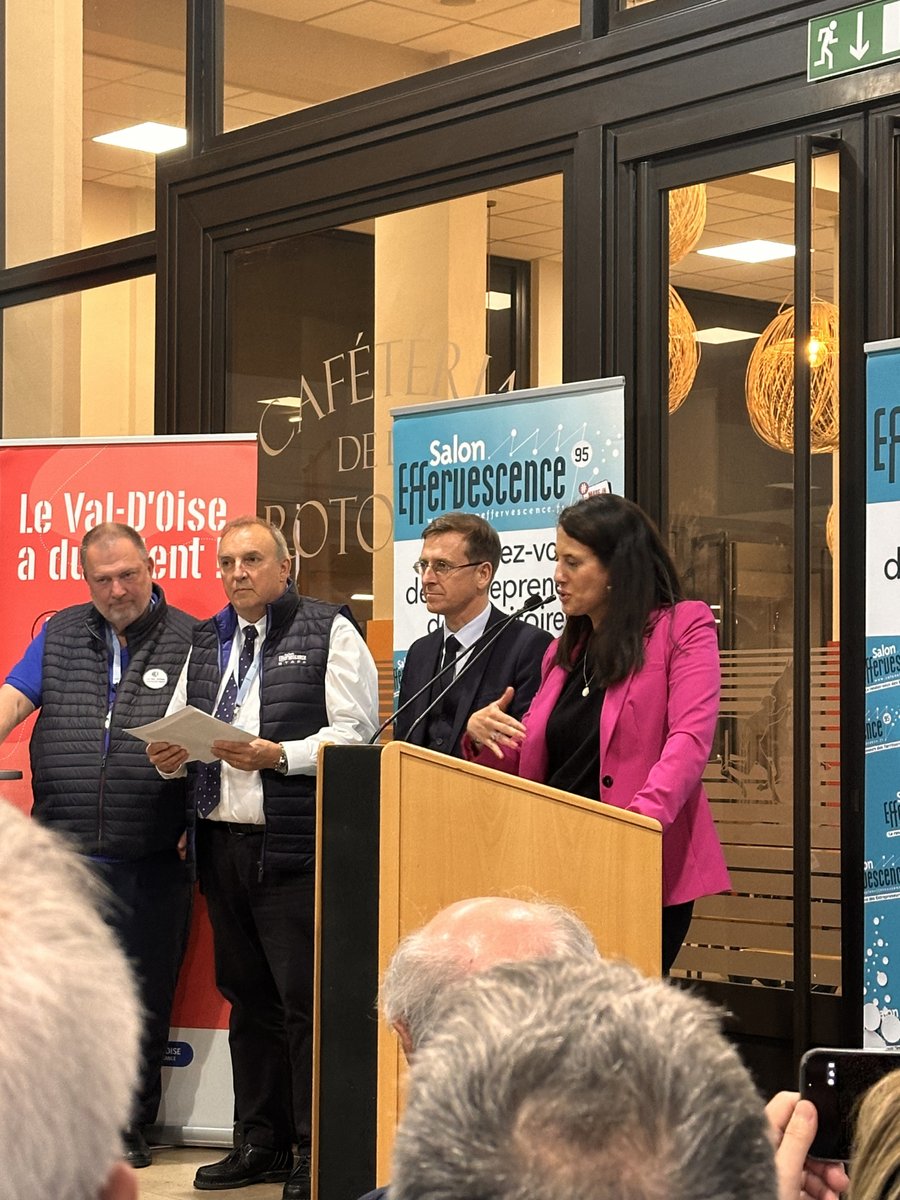 Medef95's tweet photo. Retour sur la 13ᵉ édition du salon Salon Effervescence 95 à l'Hippodrome d’Enghien – Soisy – Eaubonne , épicentre des échanges économiques du Val d’Oise. Un lieu emblématique, au cadre unique, où se croisent ambition, innovation et convivialité.

L’occasion idéale de rencontrer nos adhérents, d’élargir son réseau avec des entrepreneurs, industriels et acteurs clés du territoire, et d’accueillir de nouveaux talents pour découvrir les forces montantes de l’économie locale. Une journée qui prouve une nouvelle fois la vitalité économique du Département du Val d'Oise.

Le Medef Val d'Oise remercie toutes les entreprises, partenaires et réseaux mobilisés pour faire rayonner le Val d’Oise. 

hashtag#MEDEFValDOise hashtag#Effervescence2026 hashtag#ValDOise hashtag#ÉconomieLocale hashtag#RéseauEntrepreneurs