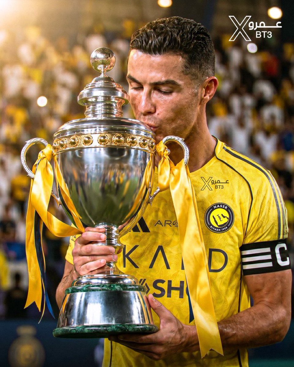 عيووووش💛 tweet media