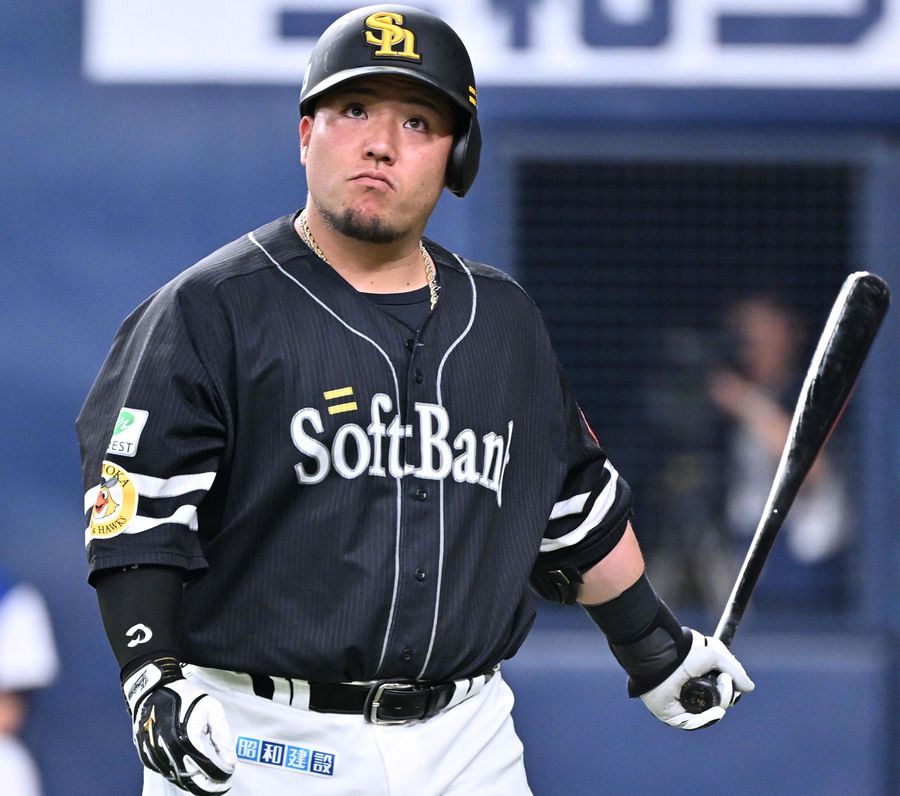 この世界は結果なので」 小久保監督が決断 打撃不振の山川穂高選手が12