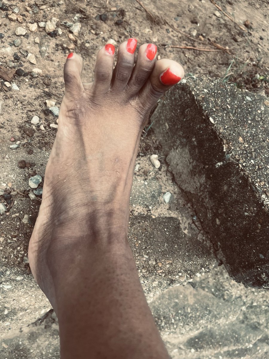 GlowToeTonic tweet media