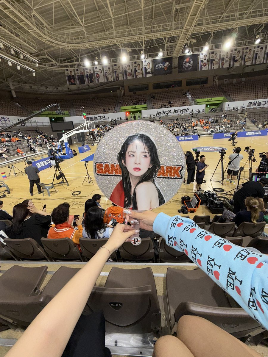 pipigui07's tweet photo. @krungy21 
TEAMDARA https://t.co/h8iPlkjr0D
