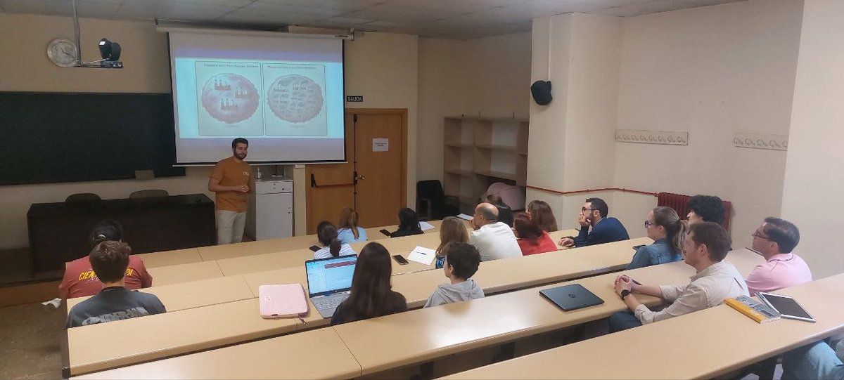 Facultad de Farmacia tweet media