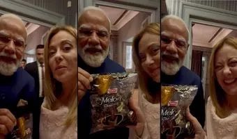 trendingindia's tweet photo. Indian PM Narendra Modi, on a visit to Italy, gave a special gift to Italian PM Giorgia Meloni. The video of the occasion, which was captured by Meloni and posted on social media, has now gone viral. Modi gifted Meloni a special #Melody toffee pack. 
 #GiorgiaMeloni #Meloni https://t.co/as0dgh8372