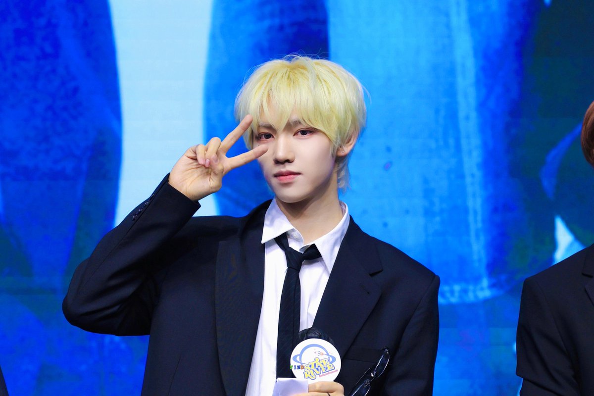 find_fzy's tweet photo. 💗520💗 #판저이 #FANZHEYI #모디세이 #MODYSSEY https://t.co/UMvKbPiqa4