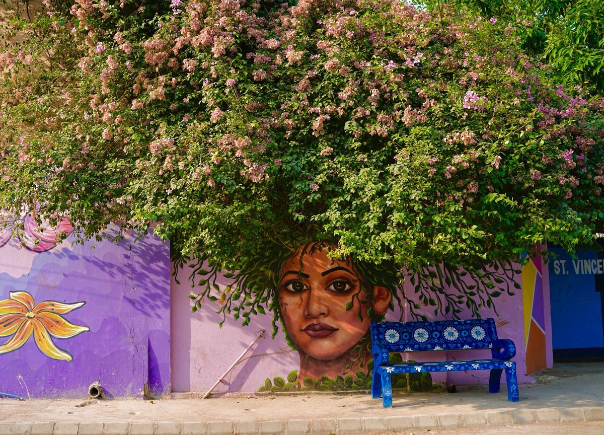 manas_muduli's tweet photo. Kudos to Berhampur Municipality for having such beautiful wall murals. #Odisha https://t.co/bImzf4whQk