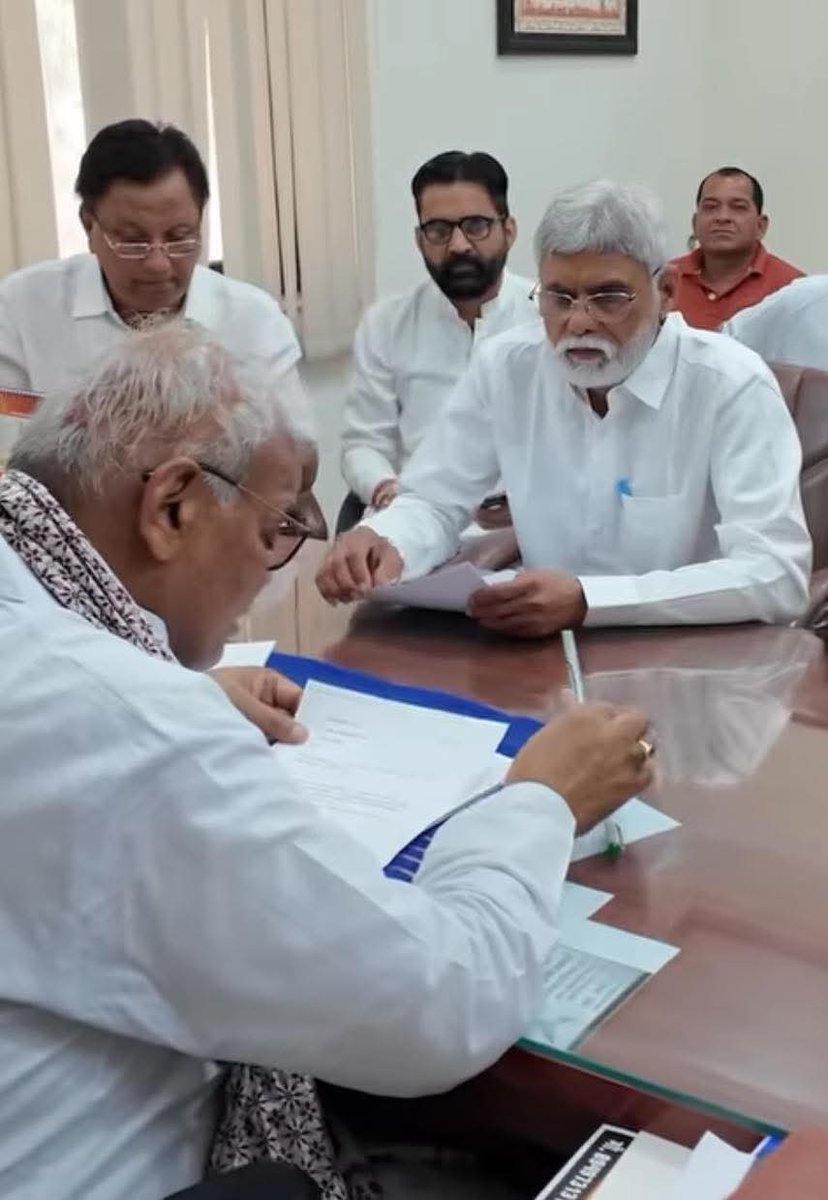 Balvir Singh Luthra (Modi Ka Parivar) tweet media