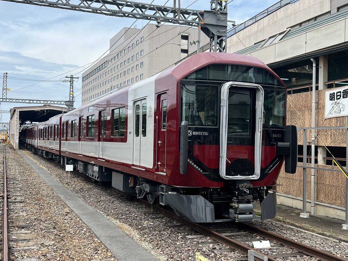 Atnk0113's tweet photo. 昨日デビューした6A系ですが、第3編成目が橿原神宮前駅で台車振替完了してました
#近鉄 #6a系 #6a03 #南大阪線 #吉野線 https://t.co/fyISuzwUYa
